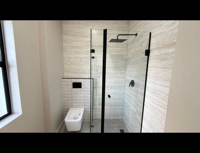 4 BEDROOM HOUSE FOR SALE IN FOUNTAINBROOK ESTATE